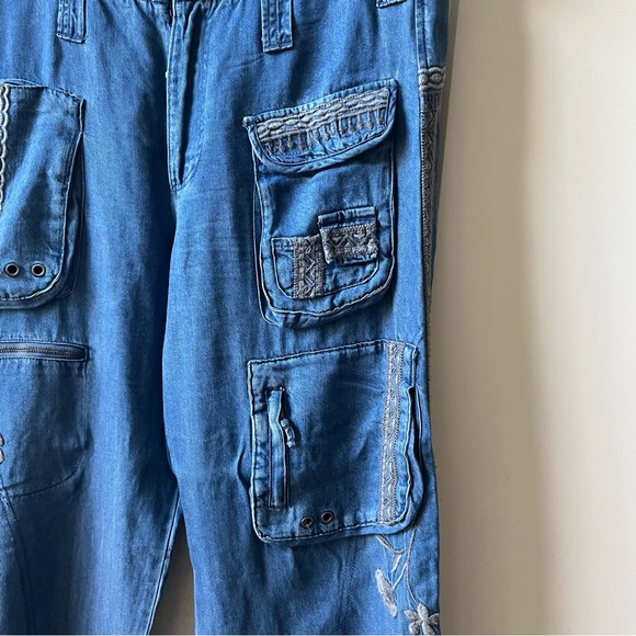 NWT Johnny Was Biya Aventura Embroidered Cargo Denim Pants size 6 - Picture 7 of 16
